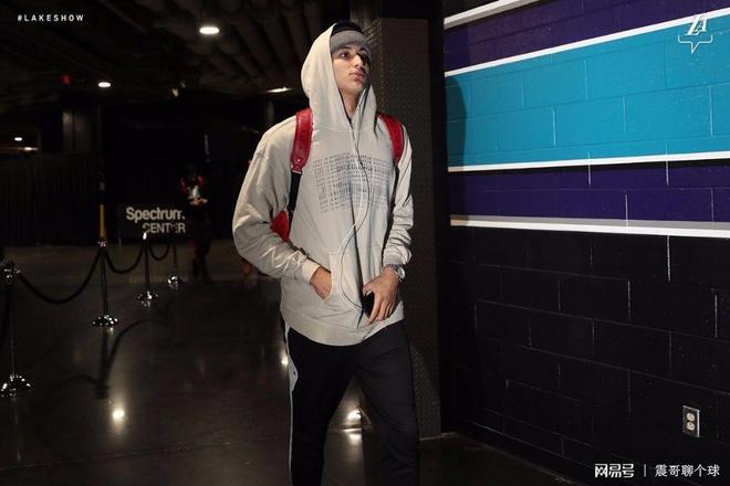 NBA季后赛训练课后再迎强敌；巴塞罗那篮球队更衣室发声；主帅态度：悬念犹存；身体对抗强度拉满的简单介绍