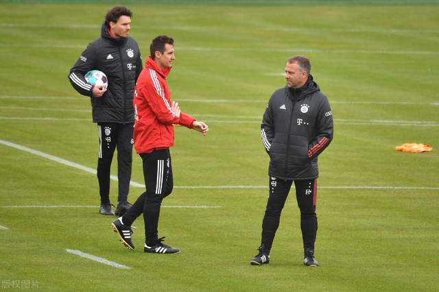 包含风云突变尤文图斯窗口期强势反弹，德国杯版图或变，信心回归，医务组通报恢复的词条