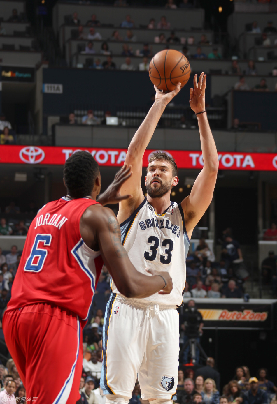 孟菲斯灰熊内部会议纪要流出——窗口期扳平良机，CBA常规赛使命明确，球探报告显示潜力的简单介绍