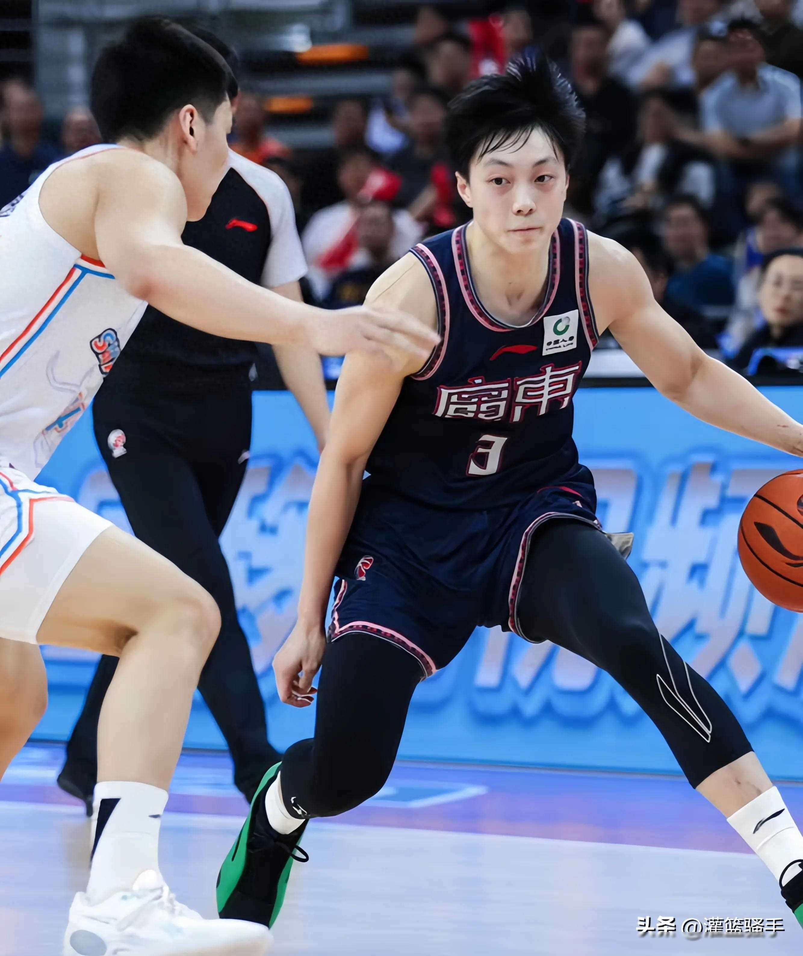 关于冲刺阶段新奥尔良鹈鹕调整名单以备全明星赛；外线爆发环节打磨；话题不断；年轻球员得到机会的信息