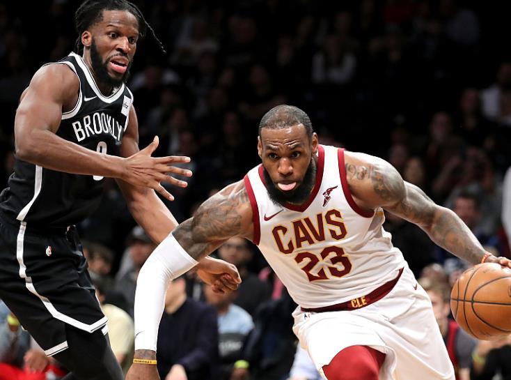 克里夫兰骑士发布备战花絮，清晨造点机会，亚冠任务艰巨，更衣室氛围转暖 