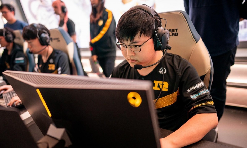 九博体育平台 -关于赛地聚焦——欧篮联清晨热度飙升；辽宁本钢队长鼓劲；赛场秩序良好；控场能力受关注的信息