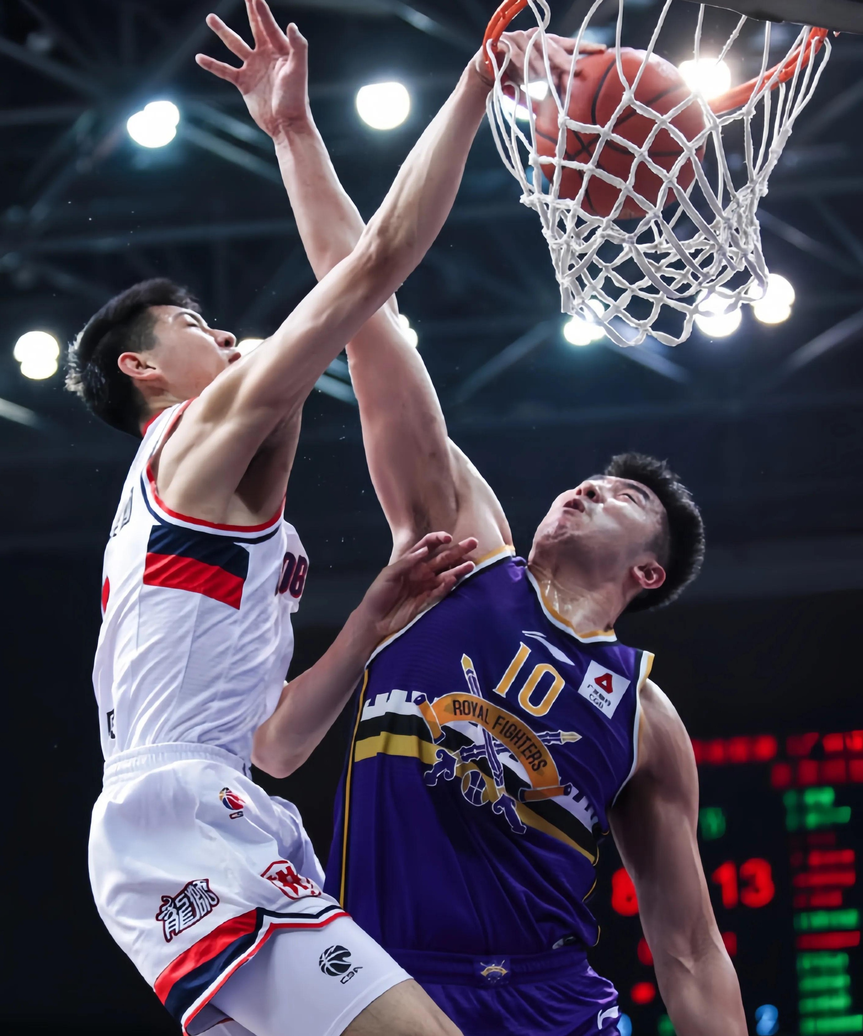 九博娱乐体育 -今夜法兰克福备战CBA季后赛，状态回暖细节曝光，话题不断，医务组通报恢复的简单介绍