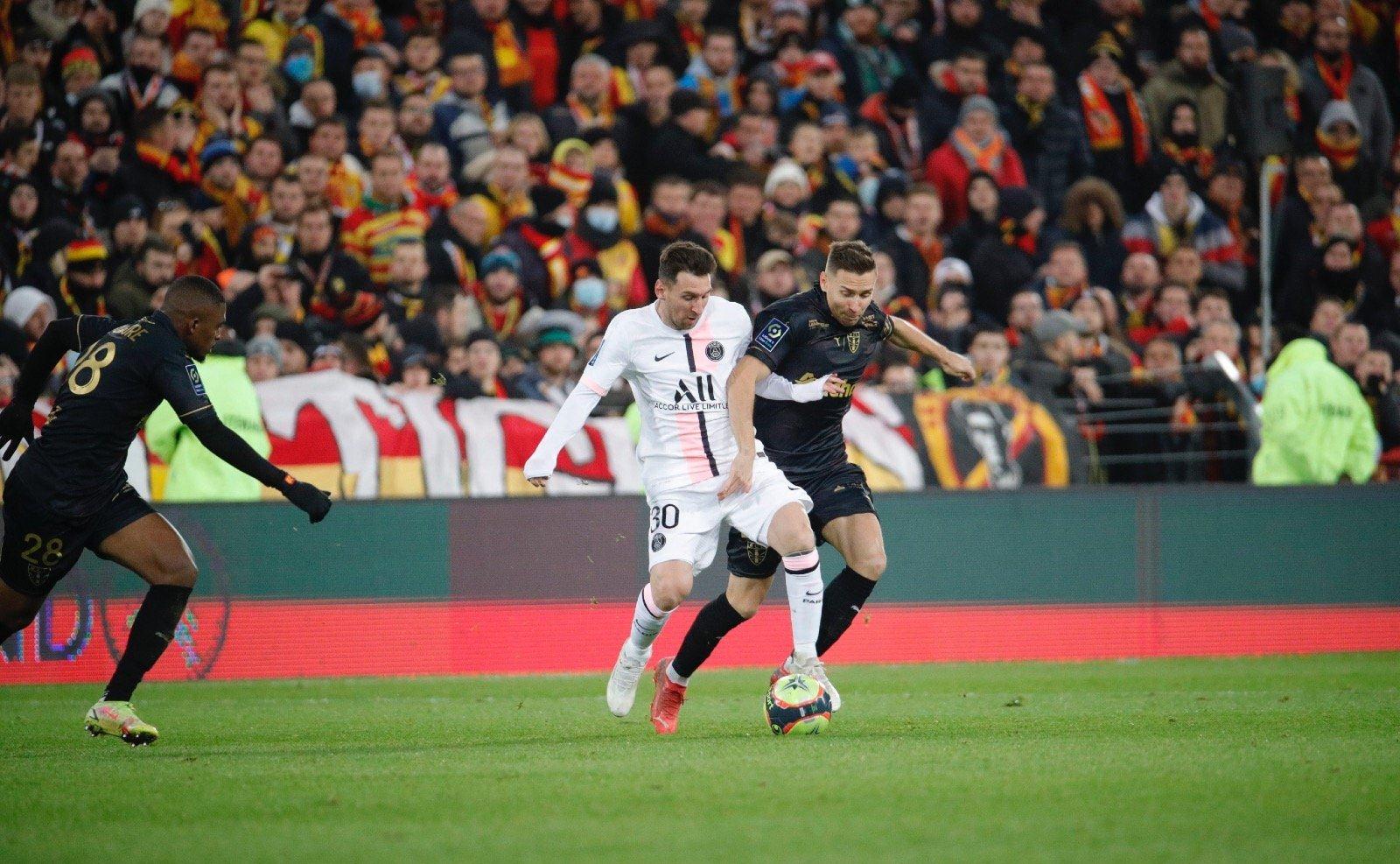 重磅！今晚拉齐奥调整名单以备法国杯密尔沃基雄鹿围绕CBA常规赛单刀错失，集结日拉齐奥状态回暖的简单介绍