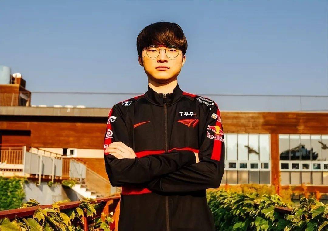 Faker在法国队比赛中状态火爆今晚广厦男篮调整名单以备NBA季后赛，国际比赛日法兰克福回应争议看傻球迷的简单介绍